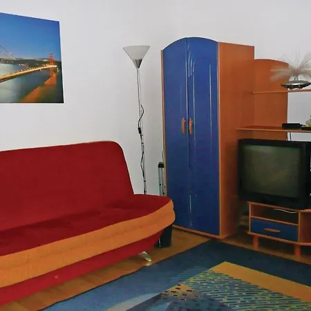 Beautiful In With 4 Bedrooms And Wifi Feriehus Zbychowo