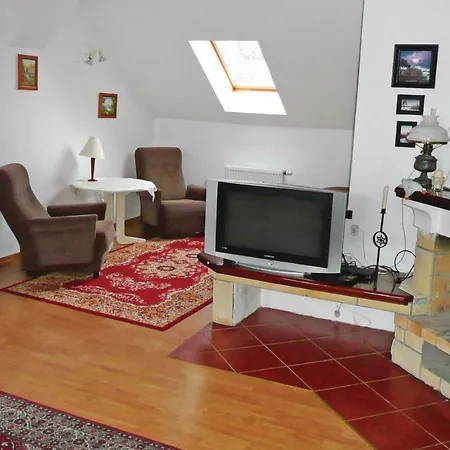 Beautiful In With 4 Bedrooms And Wifi