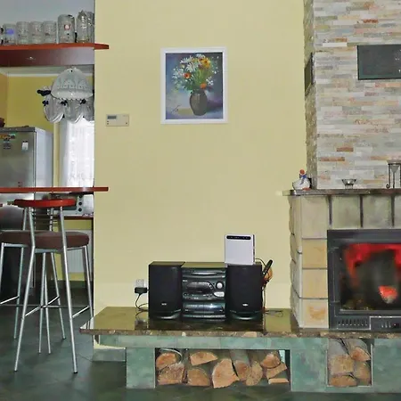 Beautiful In With 4 Bedrooms And Wifi Feriehus *