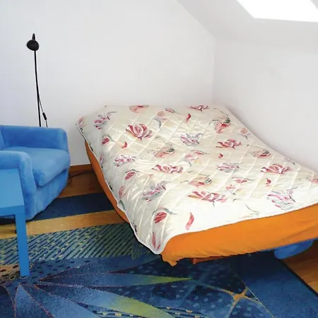 Beautiful In With 4 Bedrooms And Wifi Feriehus Zbychowo